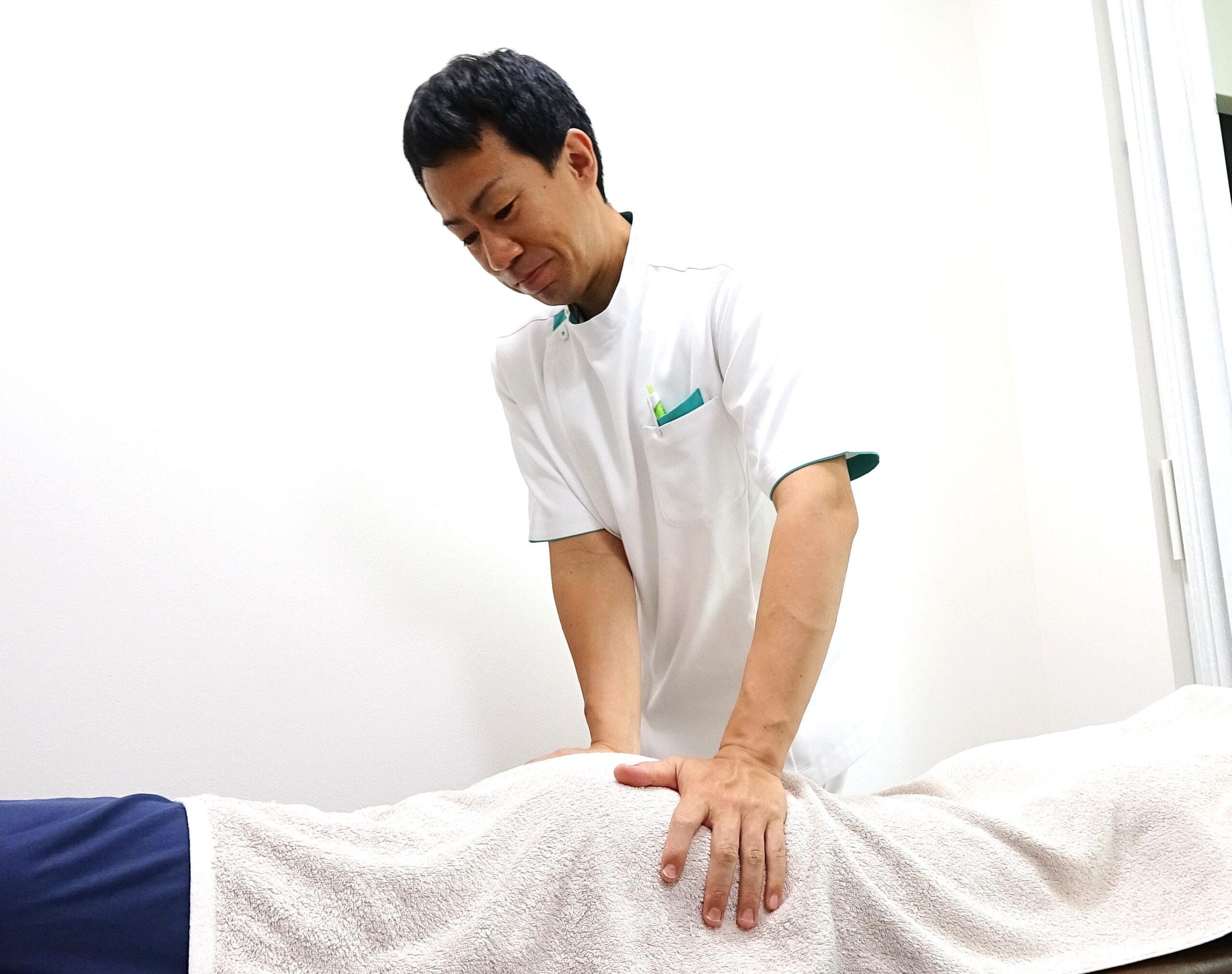 国家資格を所有した院長が手技を行います