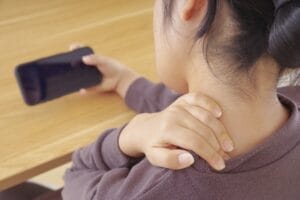 スマホ首